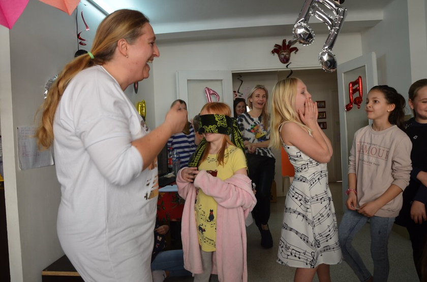Мы умеем веселиться. День Рождения музыкальный. Подарки на 10 лет.
