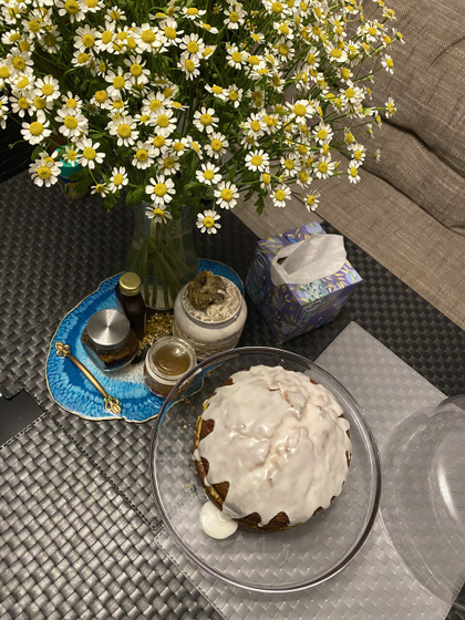 Лимонный кекс с лимонным курдом под лимонной глазурью