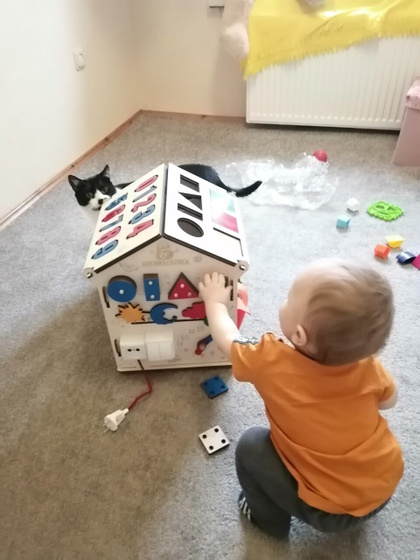 Пришёл подарок от бабушки,