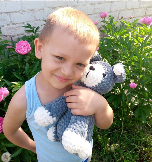 Связала вот такого милого