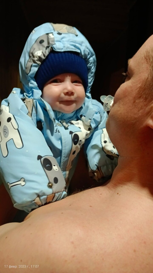 Вышли погулять наконец то,