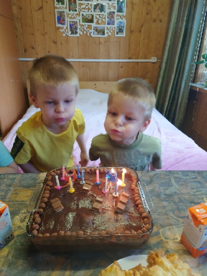 5 лет двойняшкам 💓