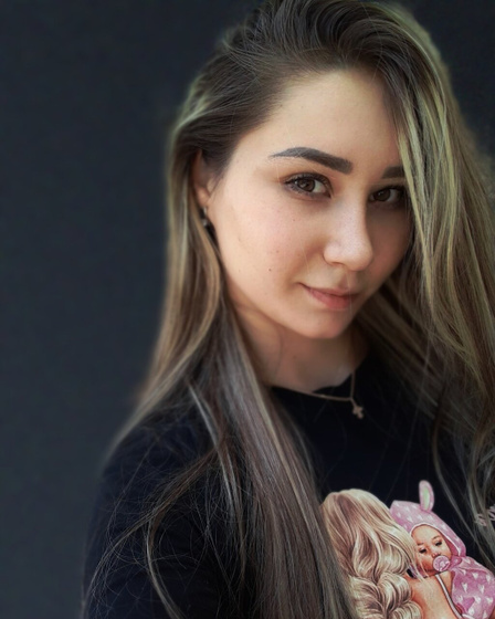 Сколько лет дадите?)