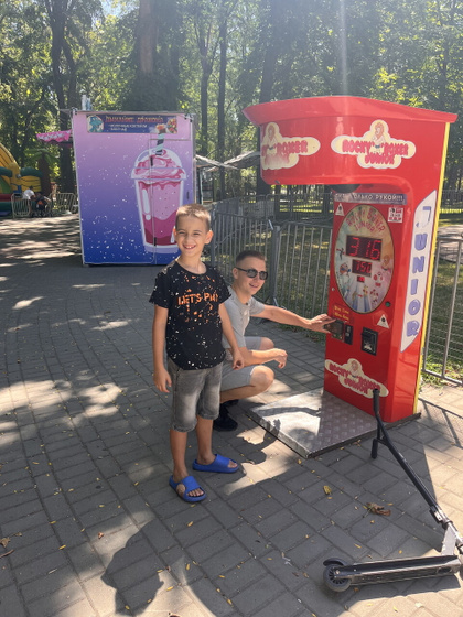 День рождение моего сыночка Лёшеньки))