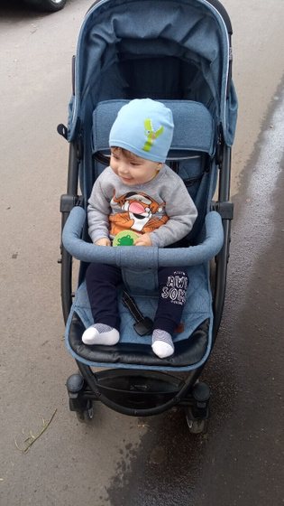 На улице +15 младшего