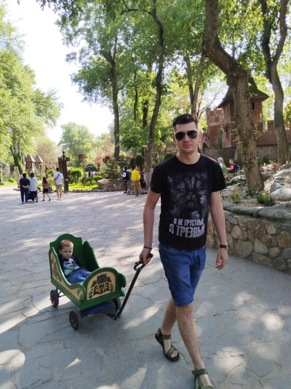 Немного мальчишек в ленту)))