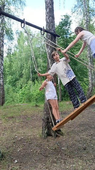 А как у вас на Троицу гуляют?