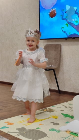 Моя младшая конфетка)) Вчера