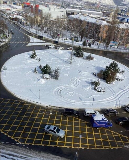 Я лежу сейчас на