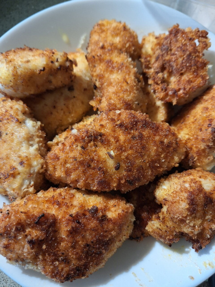 Пустая гречка с кусочком колбаски