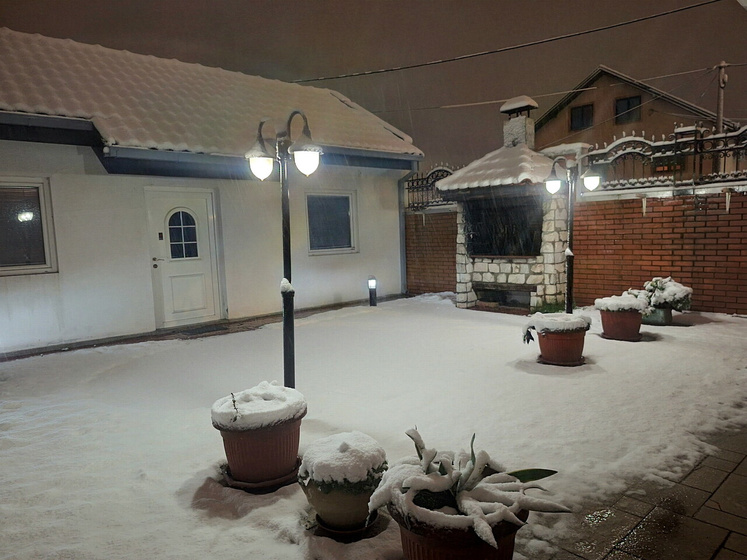 Снег