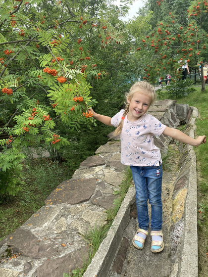 Младшему 2 года было