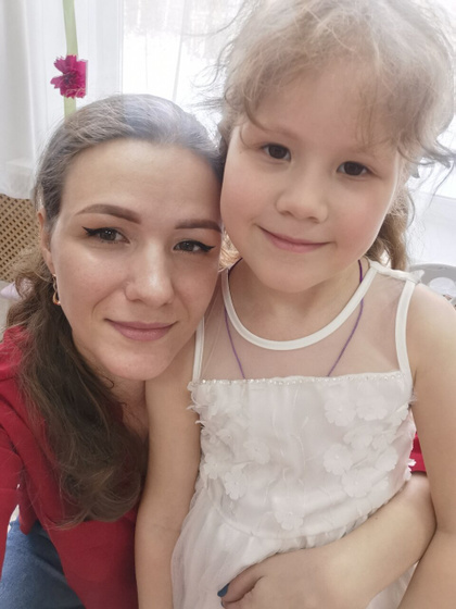 С 8 Марта, девочки!