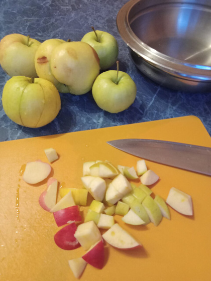 Пирожки с яблоками.