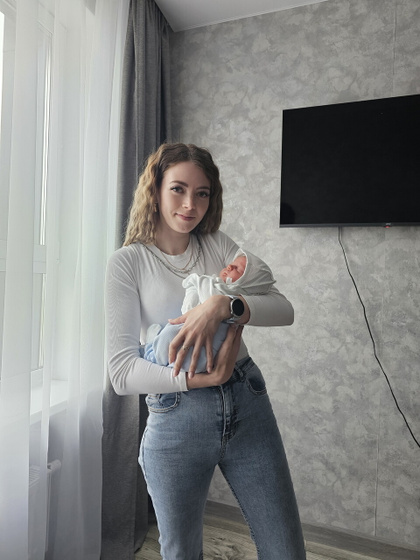 Сегодня подруга выписалась из роддома