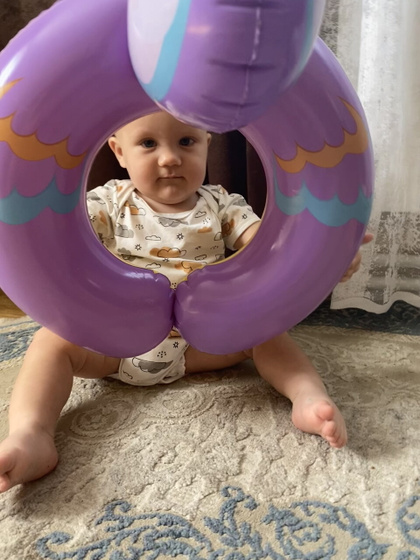 Купаться намылился😁 Набрала бассейн,