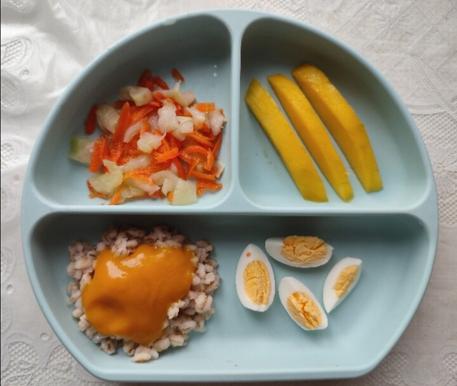 Кабачок с морковью тушёные,