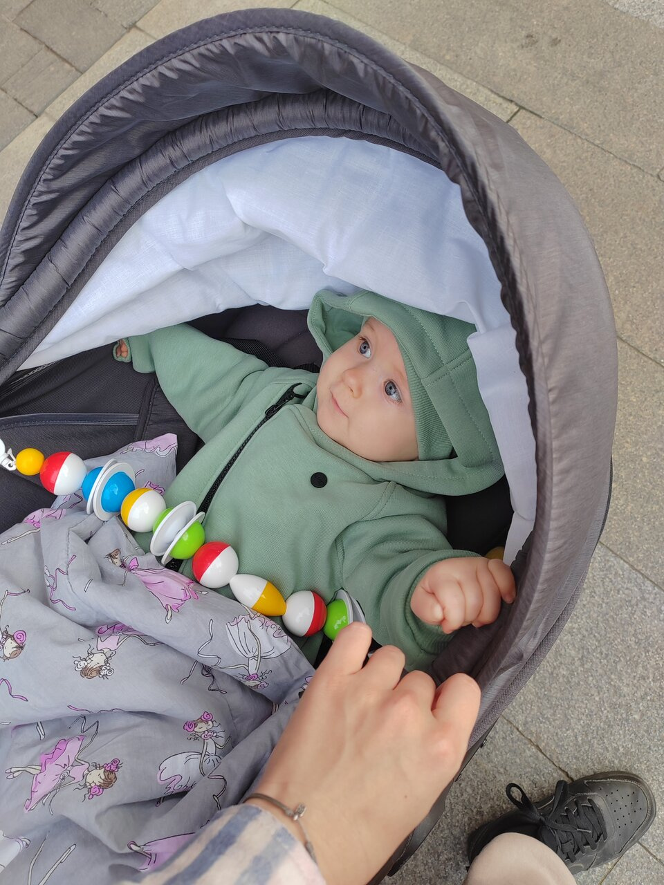 скоро 9 месяцев